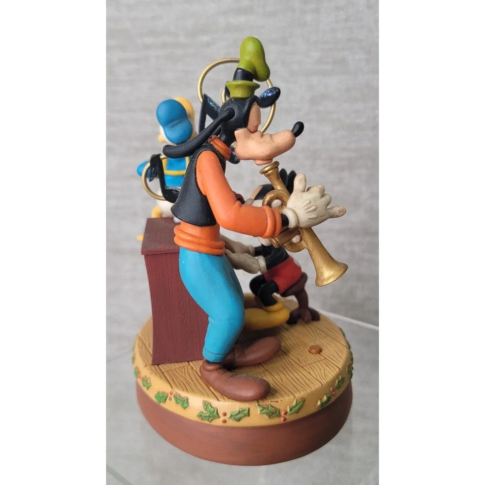 Disney Hallmark 2006 Mickey Goofy Donald Jazz Band Musical Figurine QXD8316